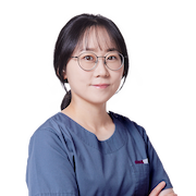 Dr. Lee Yoon-Hyo 